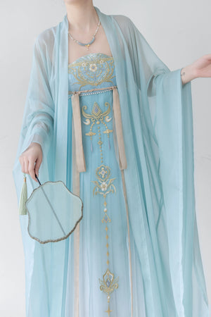Authentic agarwood pavilion tang made hanfu super fairy skirt heavy embroidery one piece chest length cover standing front