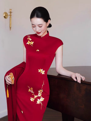 Authentic red embroidered cheongsam wedding dress bridal gown for engagement toast and formal event standing front