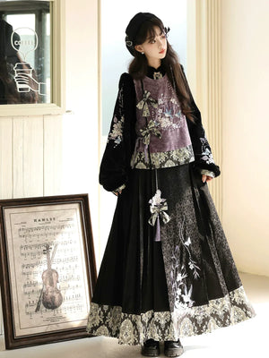 Authentic swallow return modern hanfu layered vest and skirt set for autumn winter everyday outings standing front