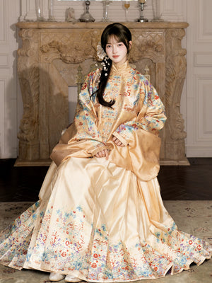 Elegant brocade traditional ming dynasty hanfu brocade jacket with matching mamian horse face skirt side view