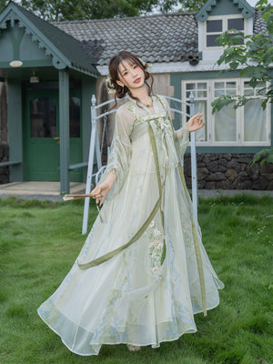 Elegant modern hanfu dress ivory square neck puff sleeve layered lace tulle maxi dress dreamy garden bridal style for bride side view