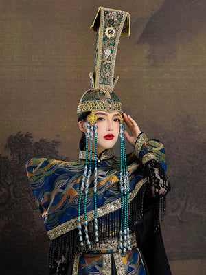 Elegant mongolian women green heavy hat fringed inner mongolia ethnic dance performance and daily catwalk hat side view