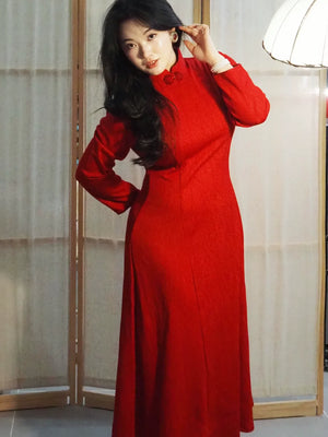 Elegant red bridal qipao new chinese curve flattering dress for engagement party and wedding day side view