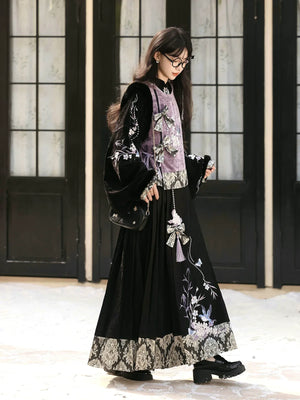 Elegant swallow return modern hanfu set layered vest with matching skirt for autumn winter daily wear side view