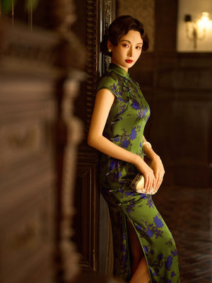 Forest green silk cheongsam dress blue floral print long qipao with mandarin collar for women front view