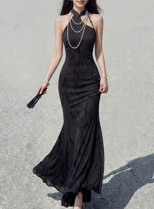 Cloud temples hairpin accessory with black flocked knitted fishtail skirt and chiffon open-sleeve coat ensemble