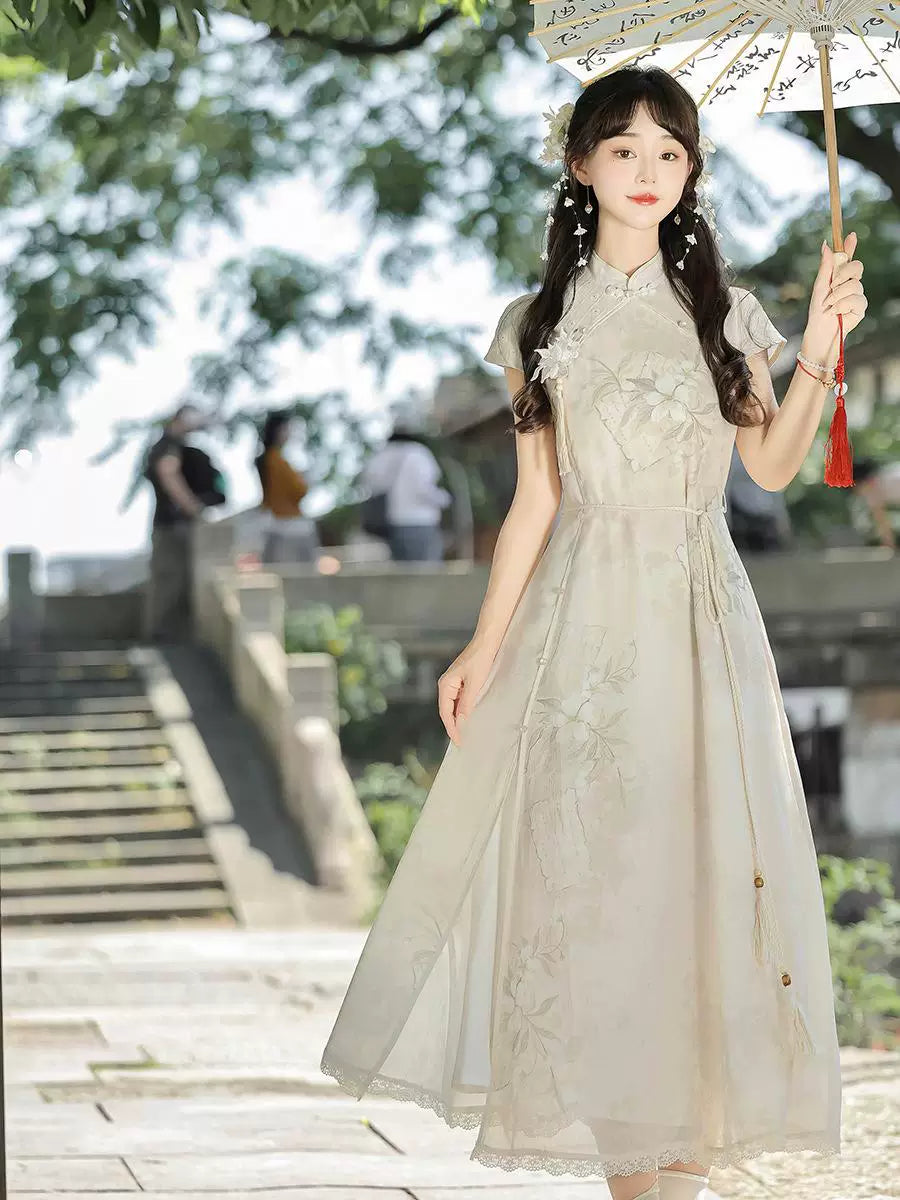 traditional chinese dress women Qipao Dress: A Style & Buying Guide for the traditional Chinese dress of the Tang Dynasty flourished unprecedentedly Traditional Chinese Dresses & Accessories