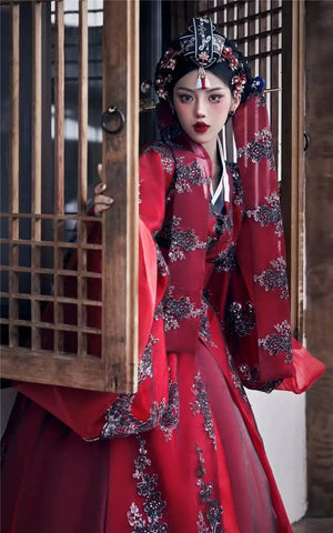 Red princess hanbok wedding dress for women – modern Korean palace-style traditional bridal gown with flowing skirt, ideal for photoshoots, events, and cultural ceremonies