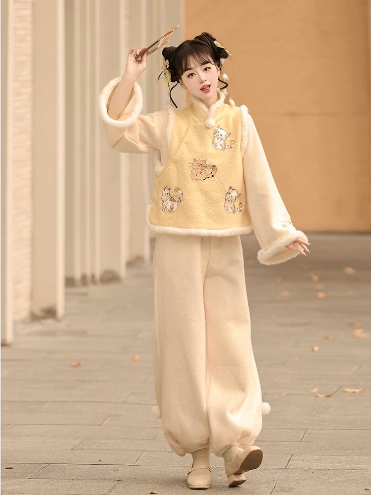 Raccoon Embroidered Hanfu Vest Set for Women – Short Vest with New Chinese Style Lantern Pants & Qipao Skirt, Autumn/Winter Outfit