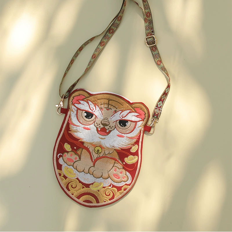 Embroidered Tiger Bag – Traditional Hanfu Purse with Vintage Craftsmanship