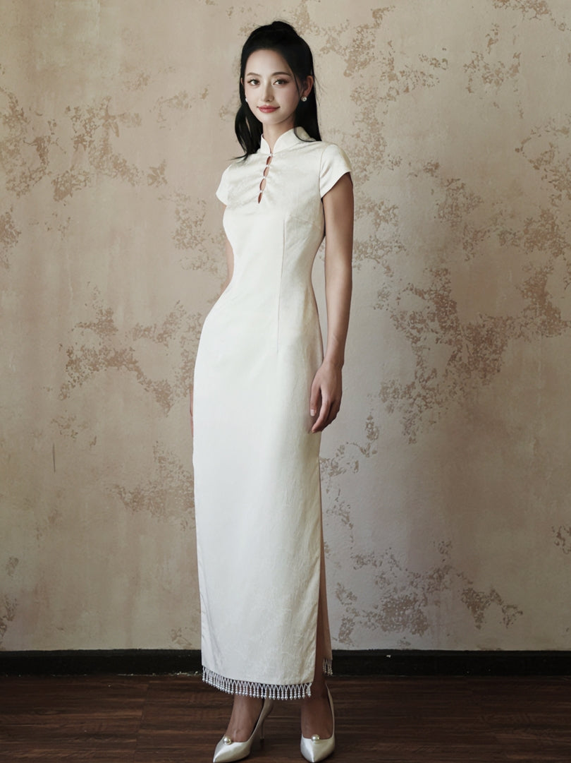 "Xi Zhu" White Dark Pattern Tassel Shawl Cheongsam Bride Wedding Dress Engagement