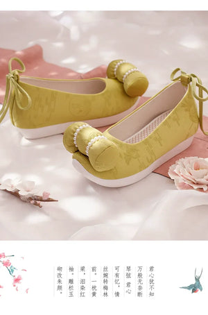 White Hanfu Shoes – Women's Tang-Style Green Cloud-Toe Shoes with Subtle Pattern - Yandan_Hanfu