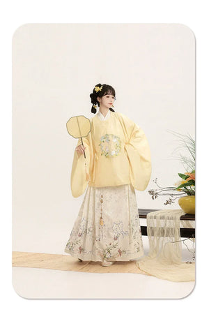 “Moonlit Blossom” Ming-Style Hanfu for Women – Embroidered Round-Collar Top & Mamian Skirt, Autumn/Winter - Yandan_Hanfu
