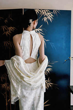 "Qianzhi" white embroidered shawl showing thin backless cheongsam bride wedding dress toast engagement - Yandan_Hanfu