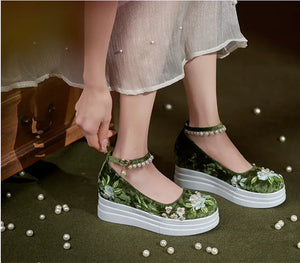 “Mermaid’s Tear – Jade Lace” Embroidered Hanfu Shoes | Hidden Wedge Traditional Chinese Flats - Yandan_Hanfu