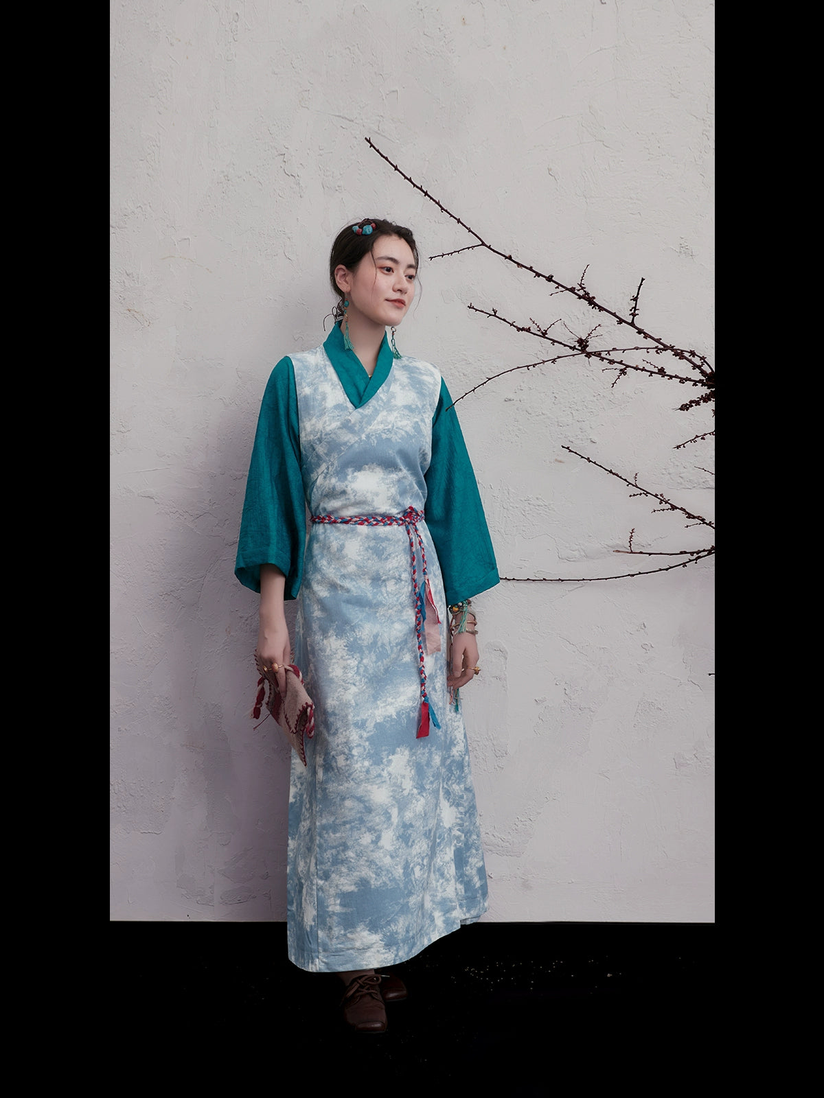 Ink-Dye V-Neck A-Line Dress – Modern Hanfu Silhouette with Tibetan-Inspired Details