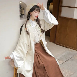 Shallow Moon Ming Dynasty hanfu set photographed to show the full autumn winter outfit.