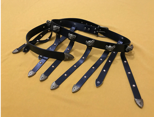 Elevate your style with our Tang Dynasty-inspired Round Collar Robe Hanfu. Crafted with attention to detail, this modern interpretation features a stylish round collar and half-arm design, perfect for men and women alike. Explore the timeless charm of ancient Chinese fashion with our green Hanfu ensemble.