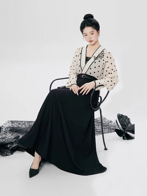Polka dot embroidered hanfu top with black skirt for New Chinese style outfit