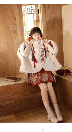 “Serpent Drum” – Modern Hanfu Autumn/Winter Set | Coat & Ma Mian Skirt - Yandan_Hanfu