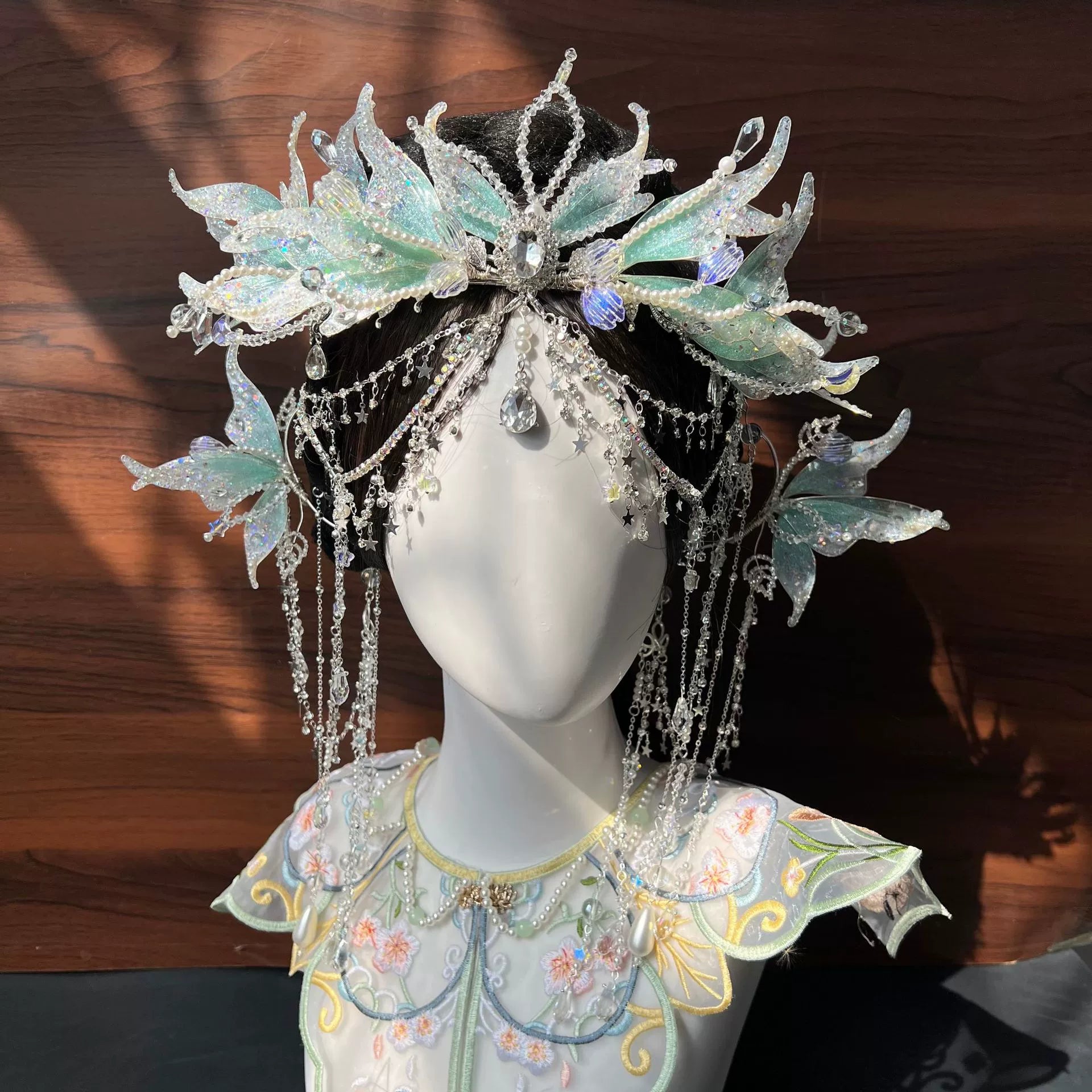 Mermaid Princess Crown – Ethereal Hair Accessory for Hanfu & Fantasy Photoshoots