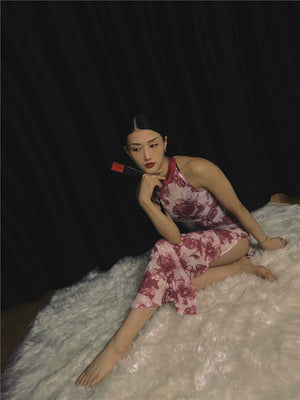 Elegant Sleeveless Red Floral Cheongsam – Modern Chinese-Style Vintage Long Qipao Dress - Yandan_Hanfu