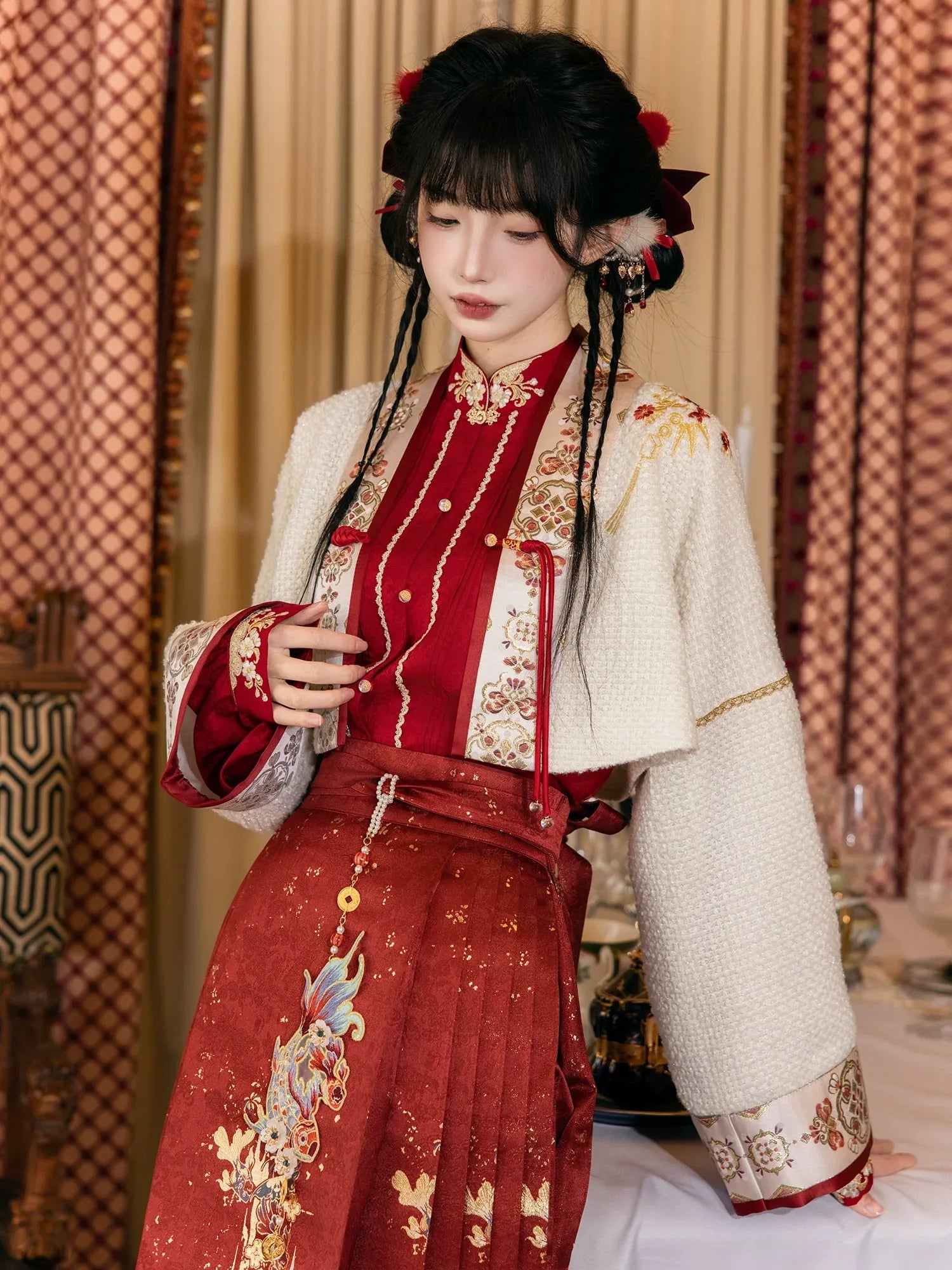 Lantern Banquet Red Hanfu Set – Women's Wedding Outfit with Woven Gold Mamian Skirt, New Chinese Style - Yandan_Hanfu