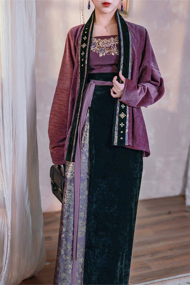 Twilight Purple Song Dynasty Hanfu 3-Piece Set - fit and drape view