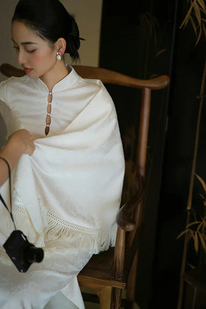 "Xi Zhu" White Dark Pattern Tassel Shawl Cheongsam Bride Wedding Dress Engagement - Yandan_Hanfu