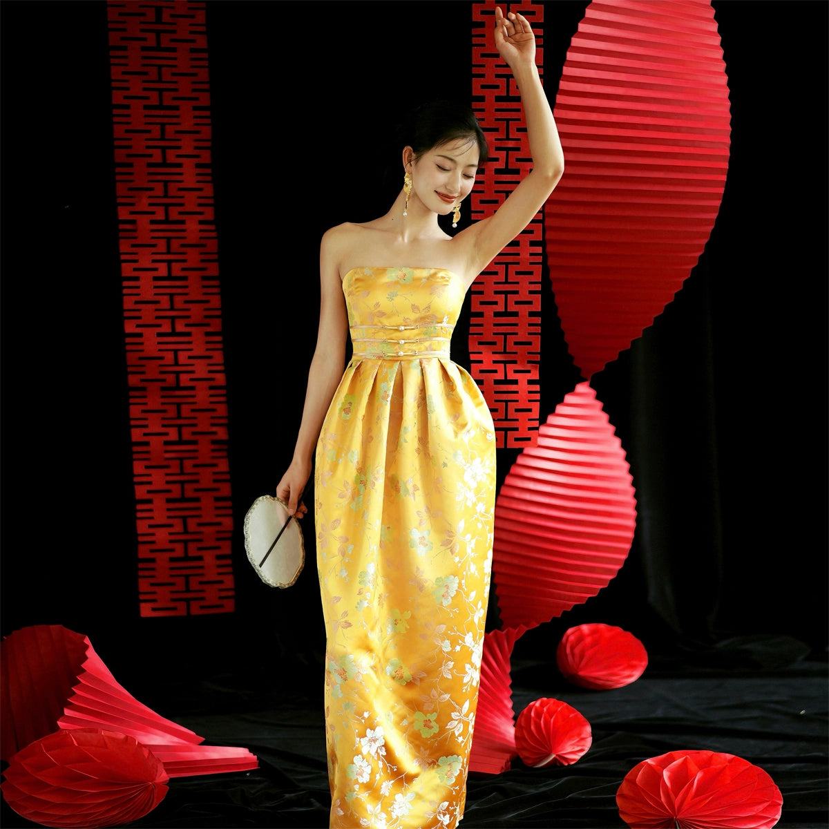 "Yunjing" gelbes Jacquard-Cheongsam-Kleid für schwangere Frauen