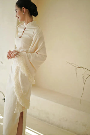 "Xi Zhu" White Dark Pattern Tassel Shawl Cheongsam Bride Wedding Dress Engagement - Yandan_Hanfu
