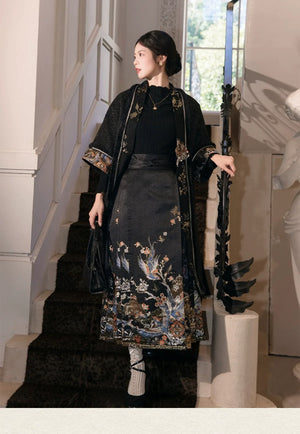 Spring Mountain Dragon – New Chinese Style Hanfu Set | Brocade Ma Mian Skirt with Embroidered Cape and Floral Gold Weave - Yandan_Hanfu