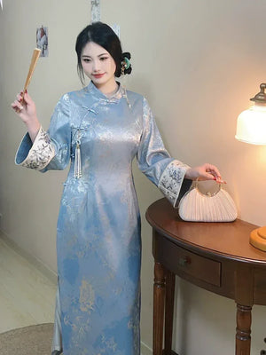 “Azure Spring” – New Chinese Embroidered Qipao | Plus-Friendly, Slimming Early-Spring Dress - Yandan_Hanfu