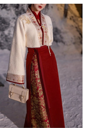 Red Brocade Hanfu Gown – Modern Chinese Dress for Engagement, Wedding Toast & Lunar New Year - Yandan_Hanfu