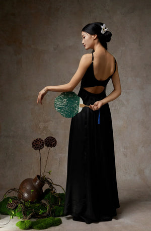 Elegant Solid Halter Maxi Dress – Flowing High-Slit Skirt for Dance & Evening Wear - Yandan_Hanfu
