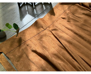 Fusang Elegance – Song Dynasty Inspired Hanfu with Embroidered Top & Flowing Pleated Skirt - Yandan_Hanfu