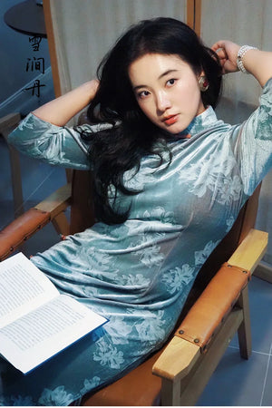 Velvet Elegance – New Chinese Qipao Dress | Autumn/Winter Curve-Flattering Fit - Yandan_Hanfu