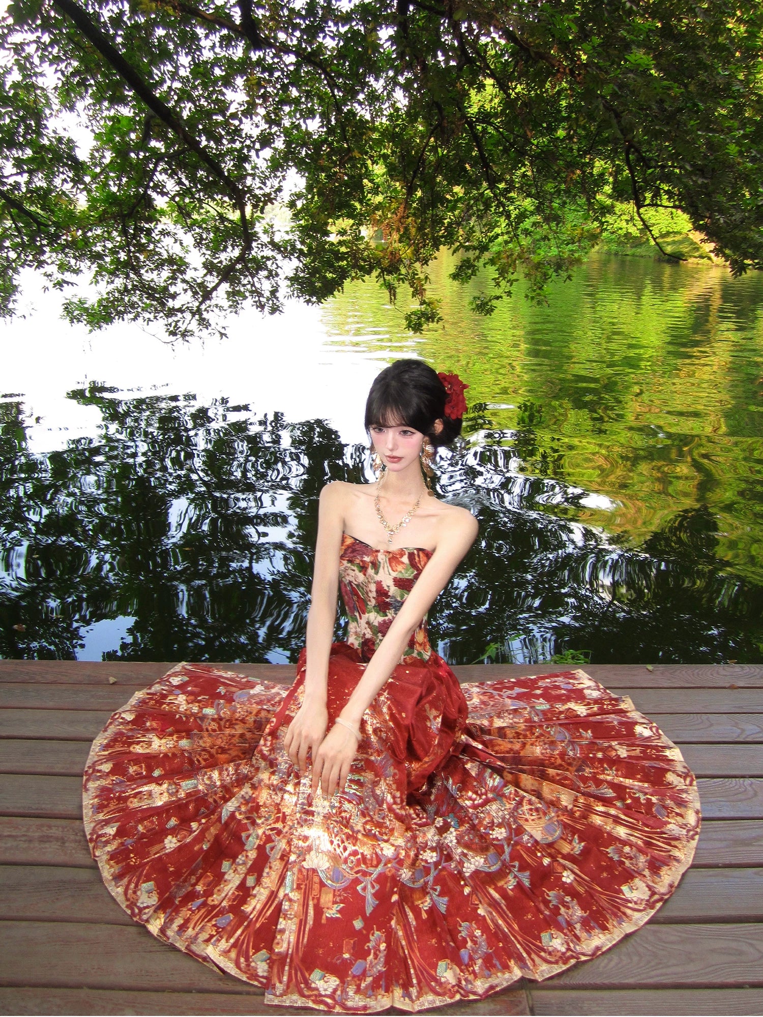 Fish Banquet Lantern Night Hanfu Set | Red Horse Face Skirt & Fishbone Top