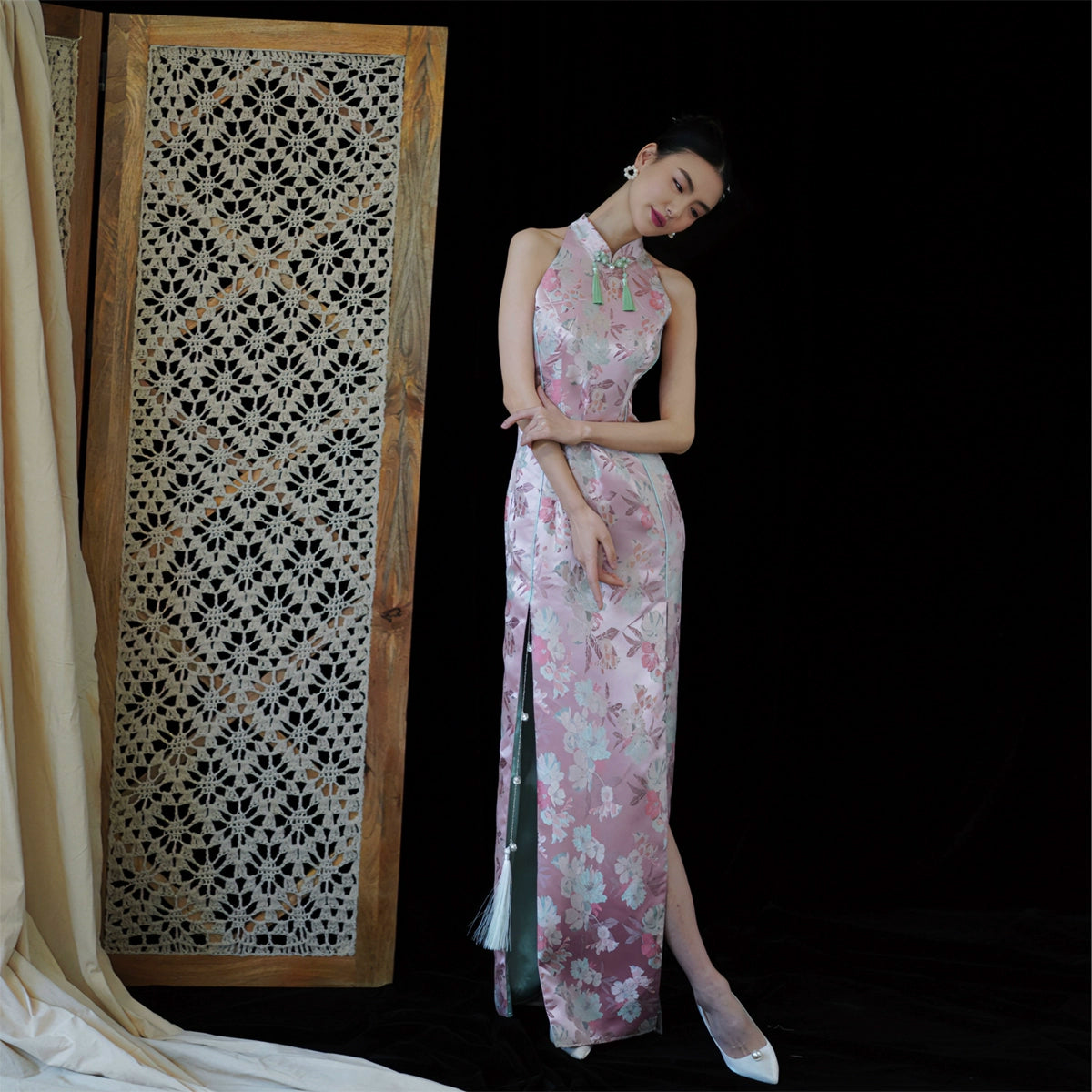 Vestido de novia cheongsam/qipao con chal de jacquard rosa "Pink Bell"