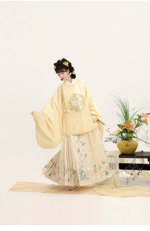 “Moonlit Blossom” Ming-Style Hanfu for Women – Embroidered Round-Collar Top & Mamian Skirt, Autumn/Winter - Yandan_Hanfu