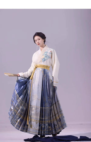 Zhong Ling Yuxiu, Qing Shi, Horse Dress - Yandan_Hanfu