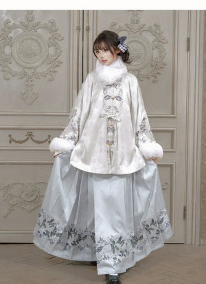 “Snowlit Clouds” – Winter Ming-Style Hanfu Set | Fur-Lined Cross-Front Jacket & Ma Mian Skirt - Yandan_Hanfu