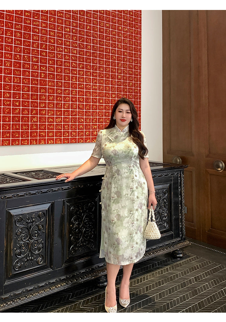 Elegant plus size green qipao dress with floral lace overlay and mandarin collar, perfect for modern Chinese-inspired fashion.