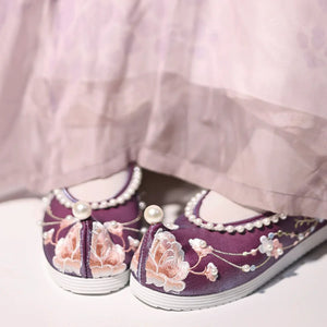 beaded Hanfu shoes are heightened with ancient style upturned cloth shoes, bow shoes, embroidered shoes - Yandan_Hanfu