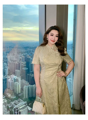 Elegant Plus-Size Jacquard Qipao – Modern Chinese Style with Mandarin Collar & Cut-Out Details - Yandan_Hanfu