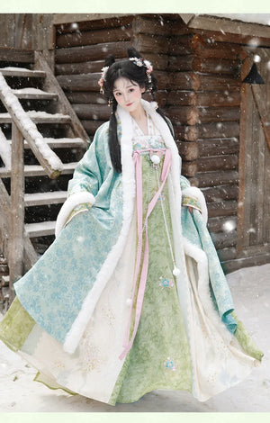 Verdant Atelier – Winter Tang-Style Hanfu Set with Cloak, Cross-Collar Top & Qi-Chest Skirt - Yandan_Hanfu