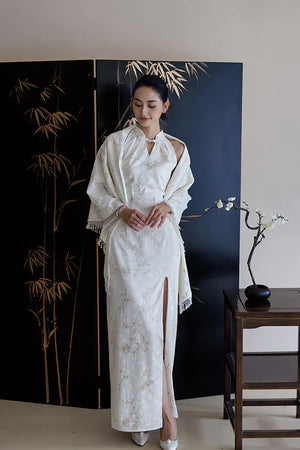 "Qianzhi" white embroidered shawl showing thin backless cheongsam bride wedding dress toast engagement - Yandan_Hanfu