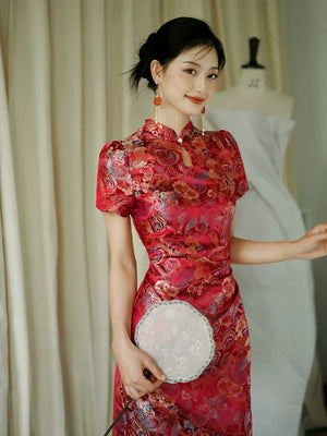 Yue Xi – Red Embroidered Jacquard Qipao for Wedding, Engagement & Tea Ceremony - Yandan_Hanfu