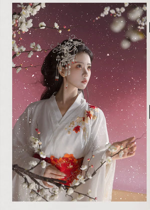 “Camellia Snow” White Battle-Robe Set | Original Embroidered Hanfu Inspired by the Warring States - Yandan_Hanfu