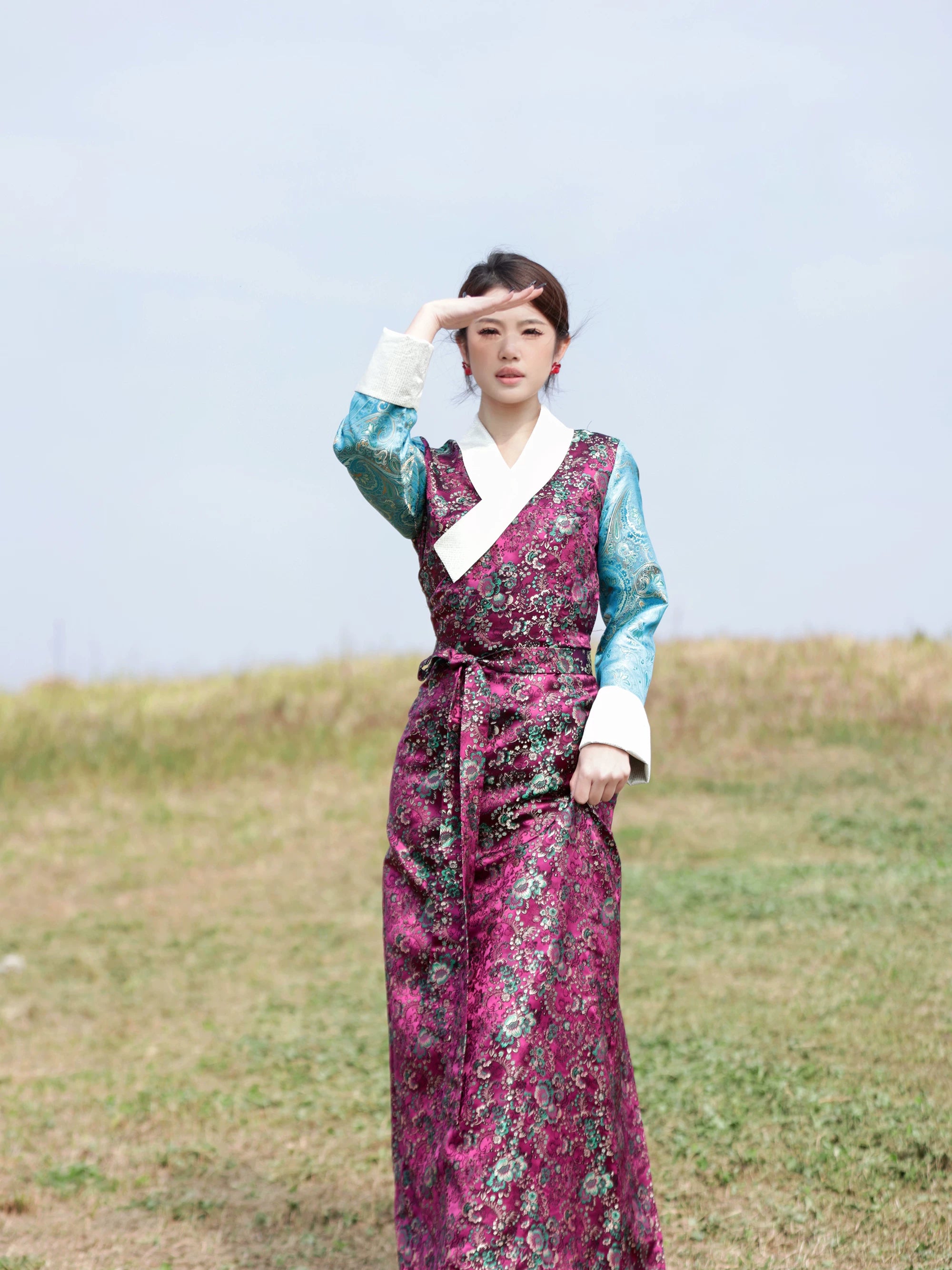 Improved Tibetan Dress | Women's Traditional Bola Xizang Clothing New Lhasa Style